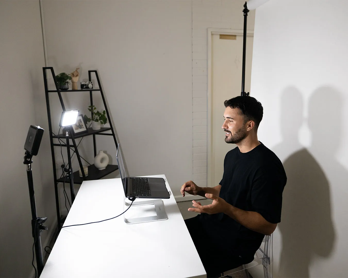 5.5" LED Photography Video Youtube Zoom Lighting Kit with Floor Stands - Crystal Air - Bundle