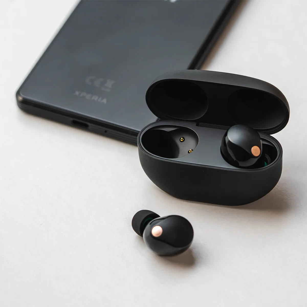 Sony WF-1000XM5 Wireless Noise Cancelling In-Ear Headphone Bundle with gSport Hardshell Case (Black)