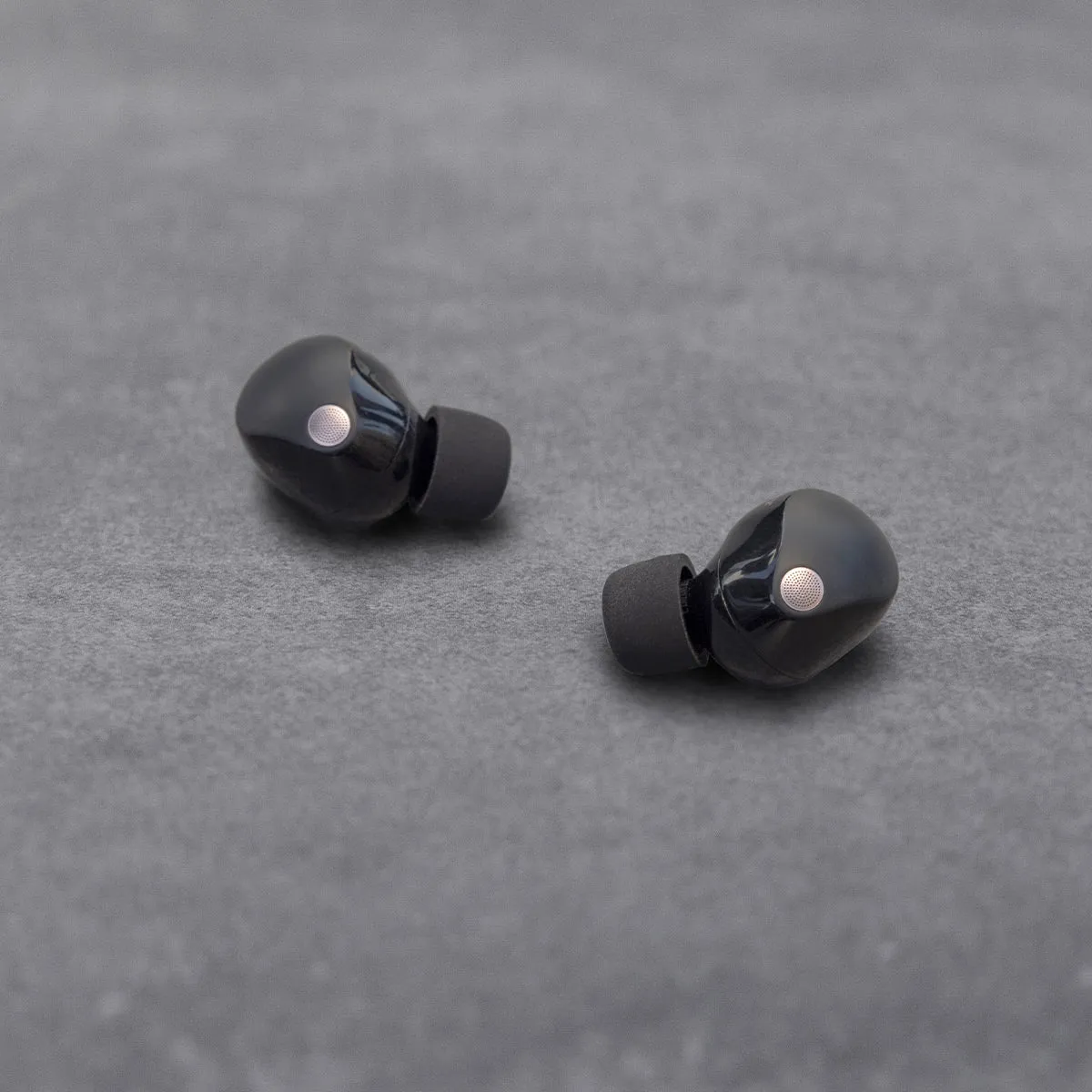 Sony WF-1000XM5 Wireless Noise Cancelling In-Ear Headphone Bundle with gSport Hardshell Case (Black)