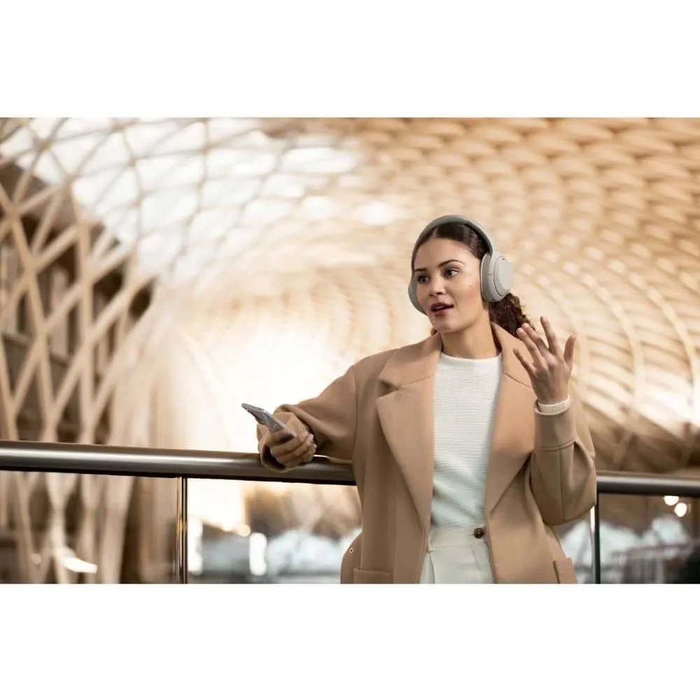 Sony WH-1000XM4 Noise Cancelling Wireless Headphones - 30 hours battery life - Over Ear style - Optimised for Alexa and the Google Assistant - with built-in mic for phone calls - Silver