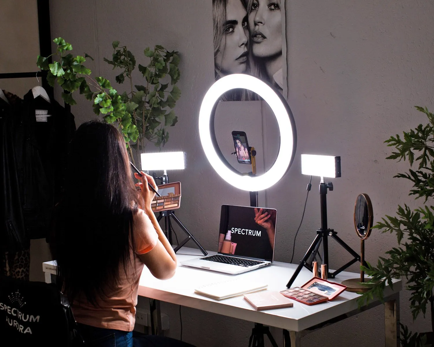 Spectrum Aurora Gold Luxe II with 9" Crystal Luxe Complete Ring Light Desk Kit